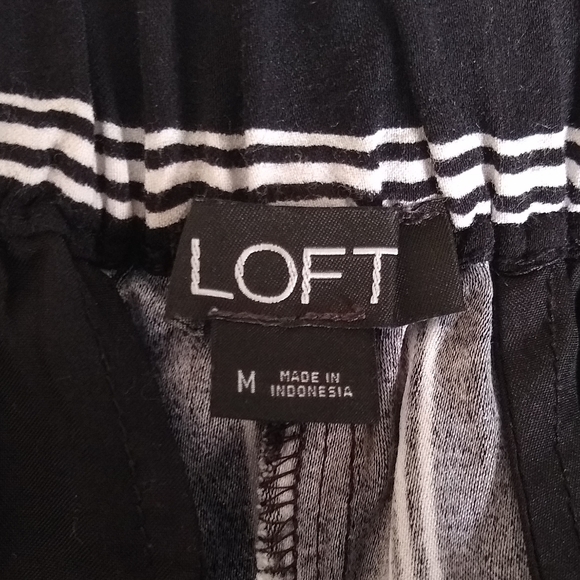 LOFT Pull on Pants - Picture 7 of 8